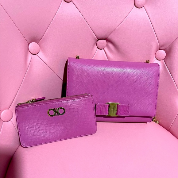Salvatore Ferragamo bag - Picture 1 of 12